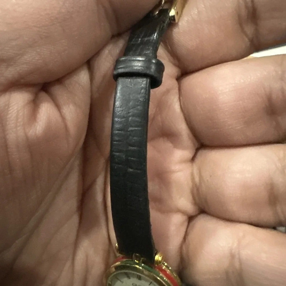 Vintage Authentic Gucci Swiss Made Ladies Watch Burgandi Sherry Line 22mm Repair